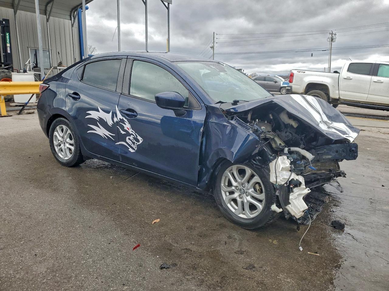 2017 TOYOTA YARIS