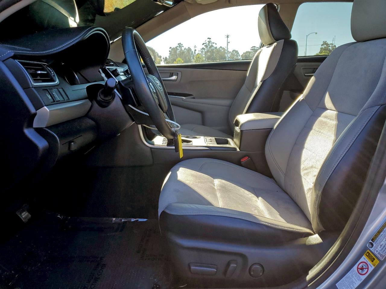 2017 TOYOTA CAMRY