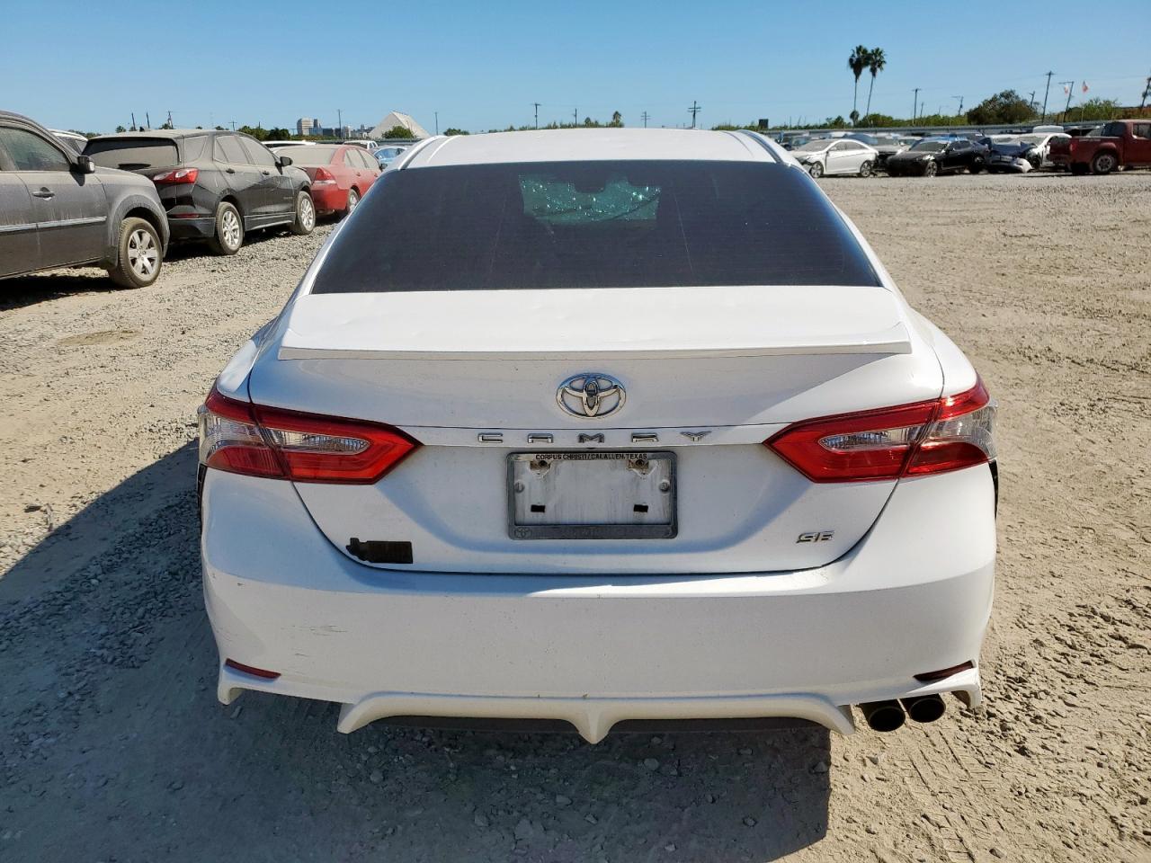 2018 TOYOTA CAMRY