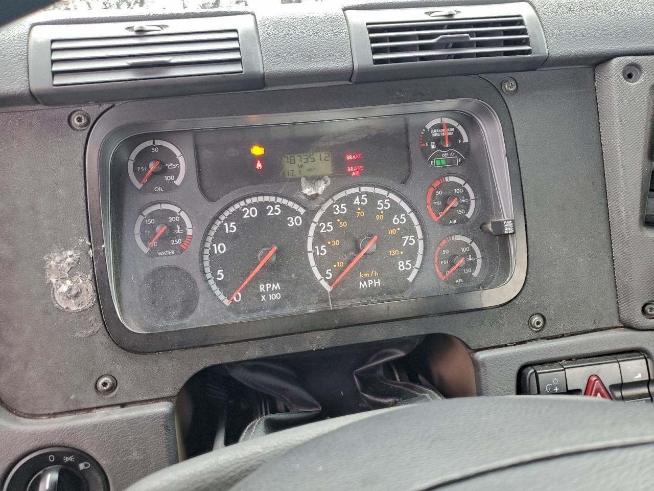 2014 FREIGHTLINER CASCADIA