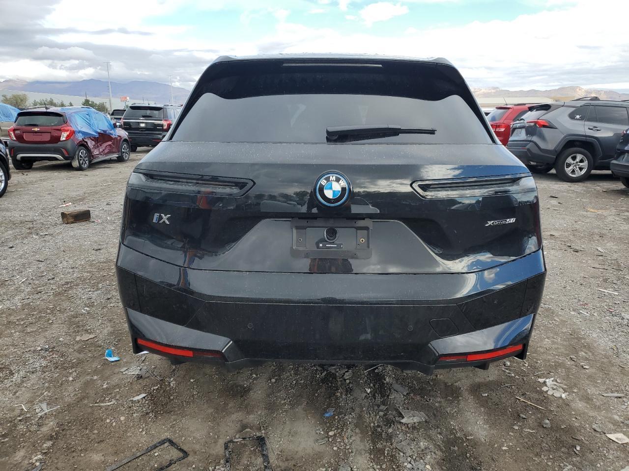 2024 BMW iX