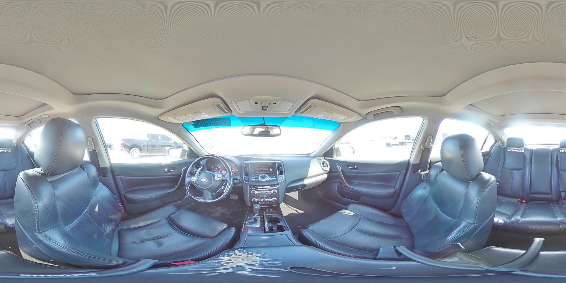 2011 NISSAN Maxima