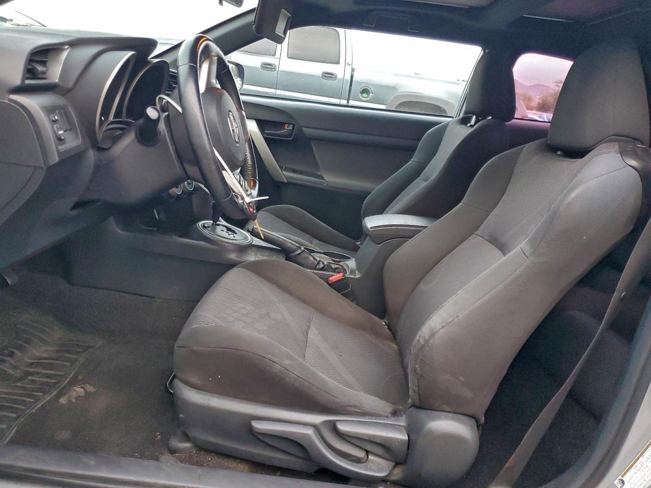 2013 TOYOTA SCION