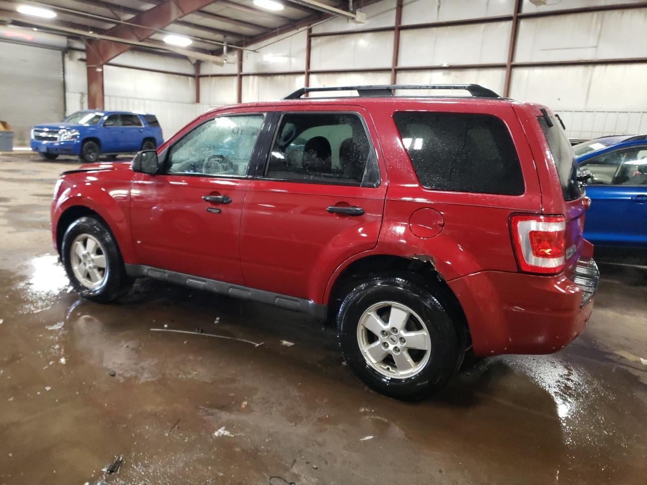2011 FORD ESCAPE