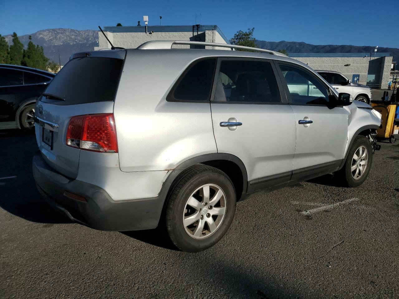 2011 KIA SORENTO