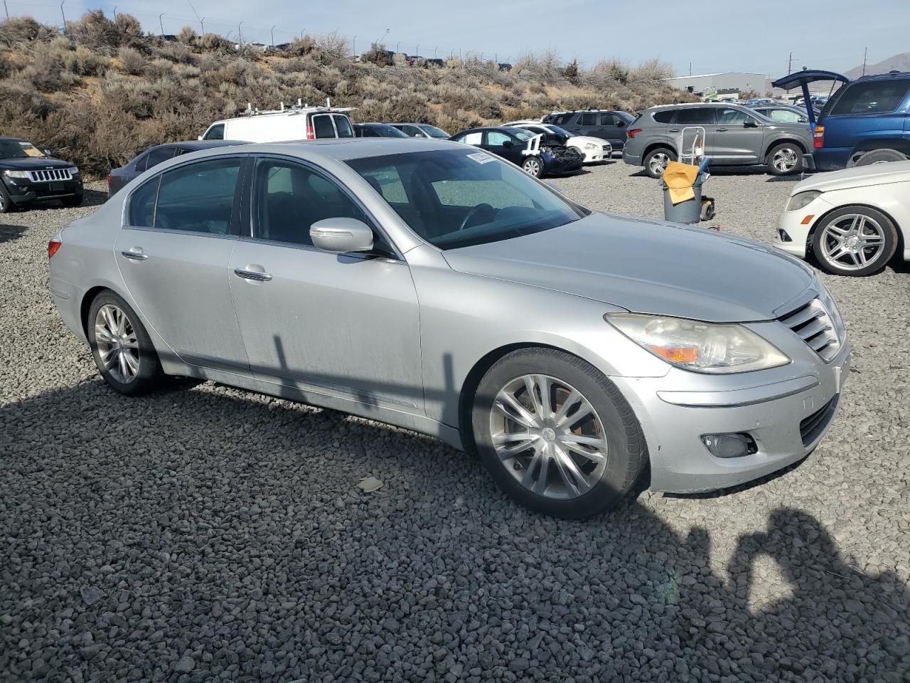 2009 HYUNDAI GENESIS