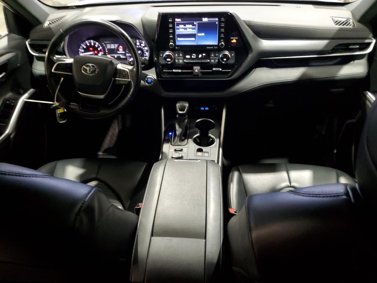 2022 TOYOTA HIGHLANDER