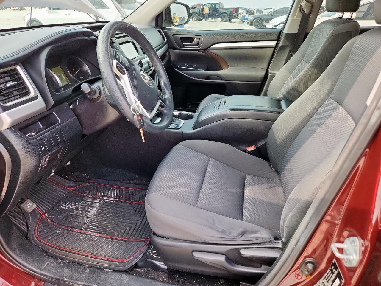 2016 TOYOTA HIGHLANDER