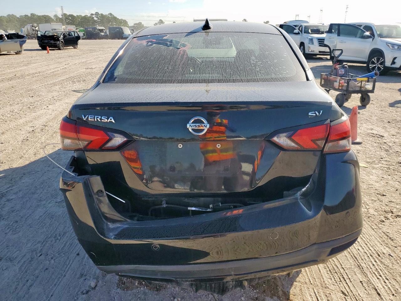 2020 NISSAN VERSA