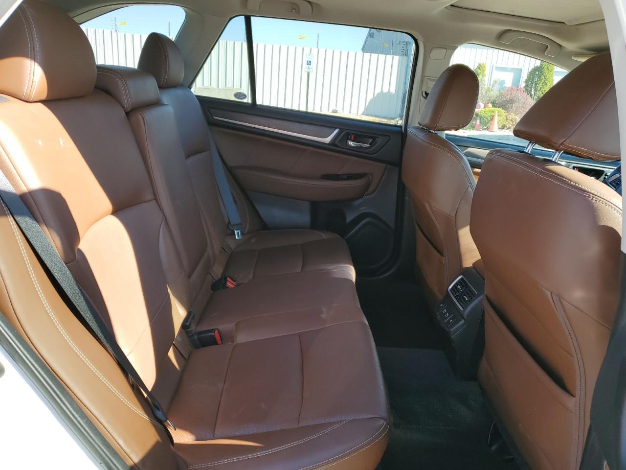 2019 SUBARU Outback