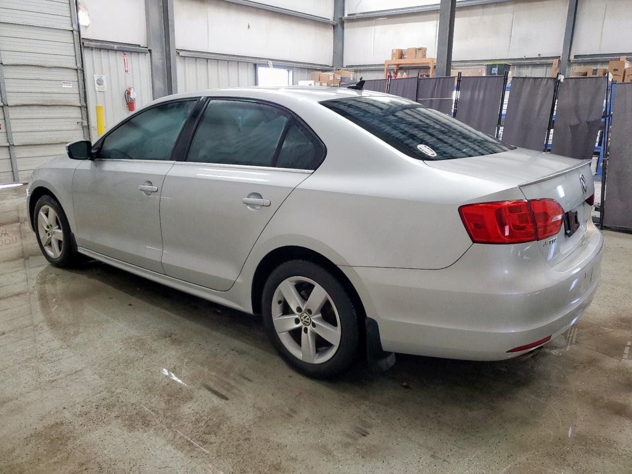2012 VOLKSWAGEN JETTA