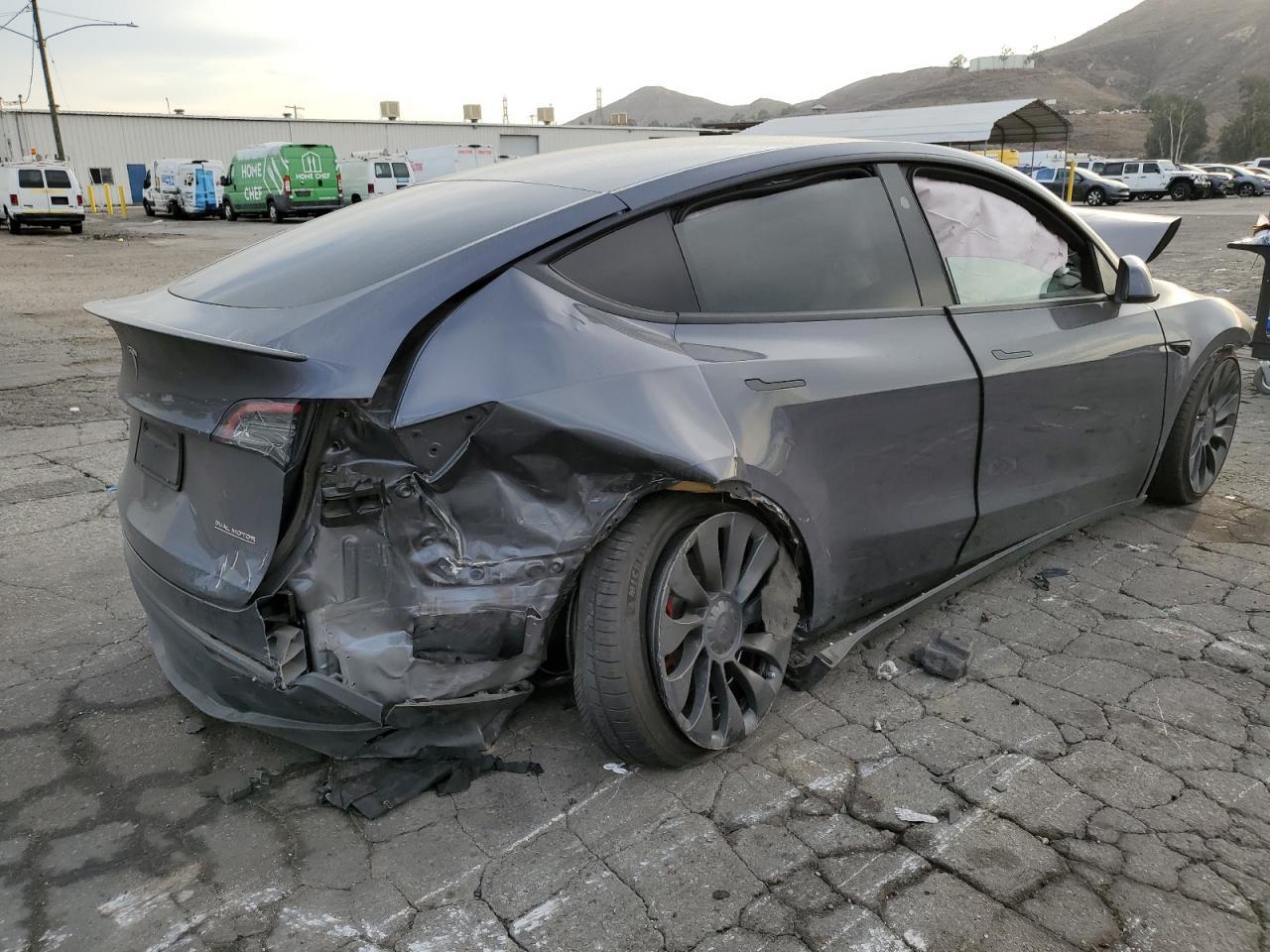 2023 TESLA MODEL Y