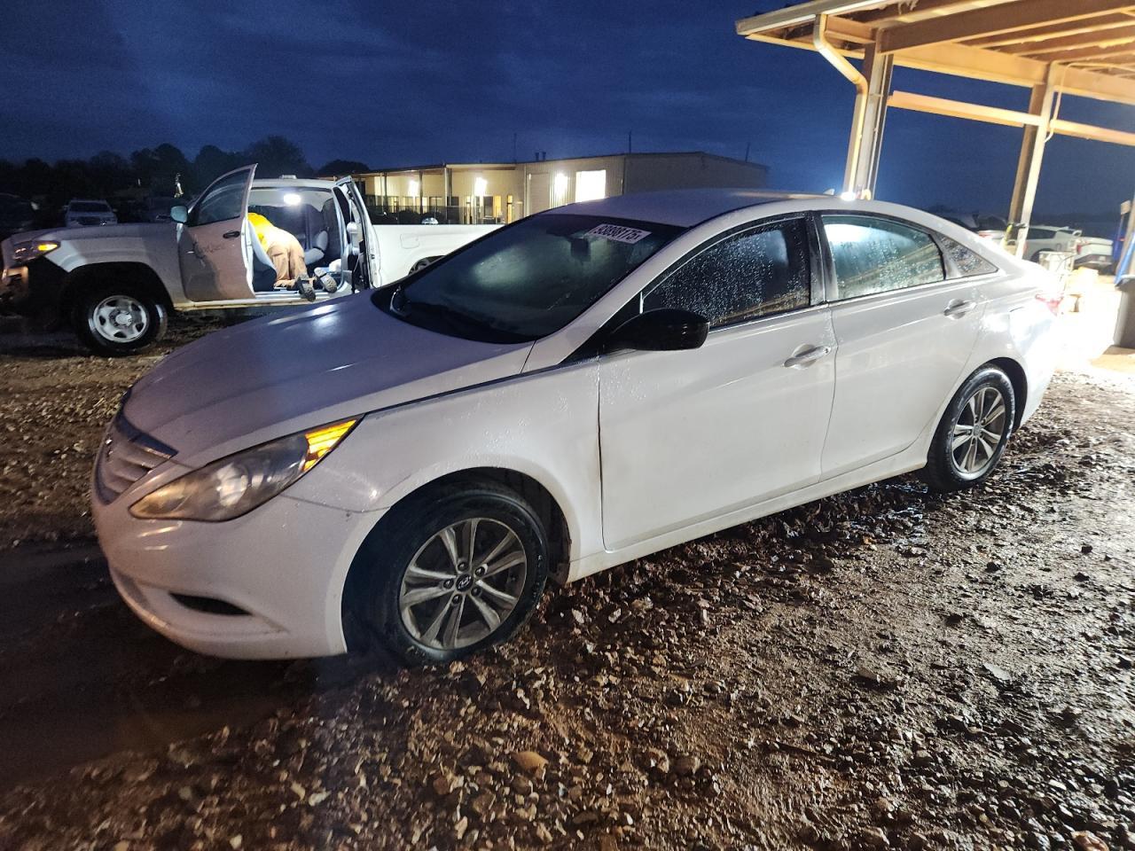 2011 HYUNDAI SONATA
