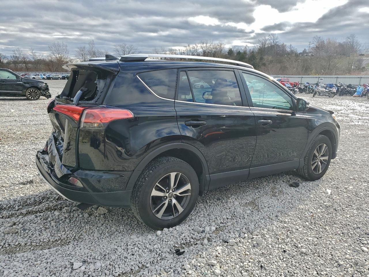 2016 TOYOTA RAV4