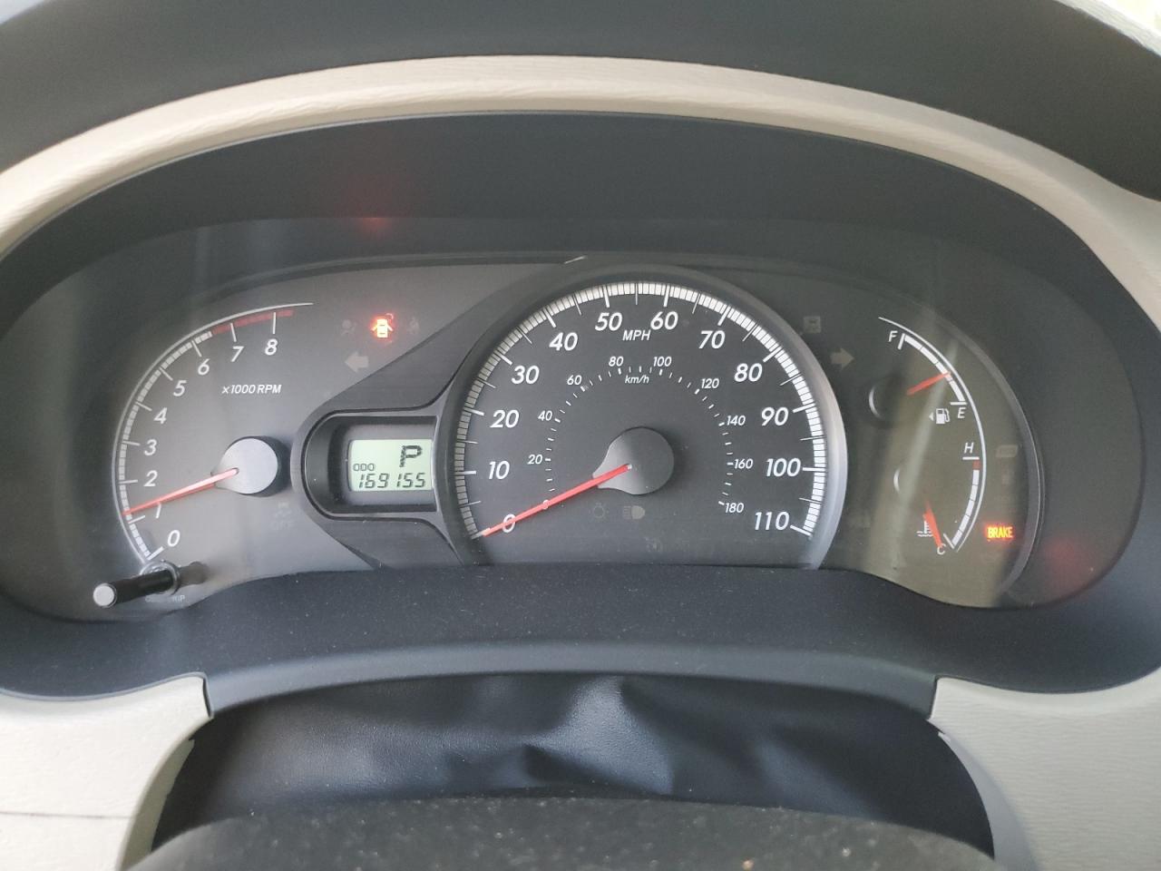 2011 TOYOTA SIENNA