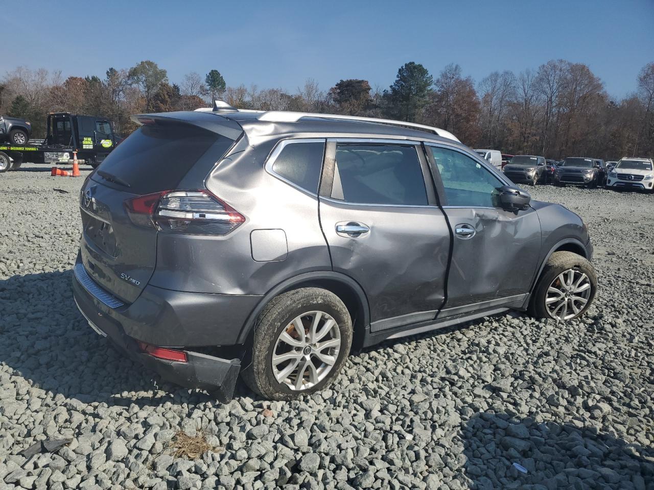 2017 NISSAN ROGUE