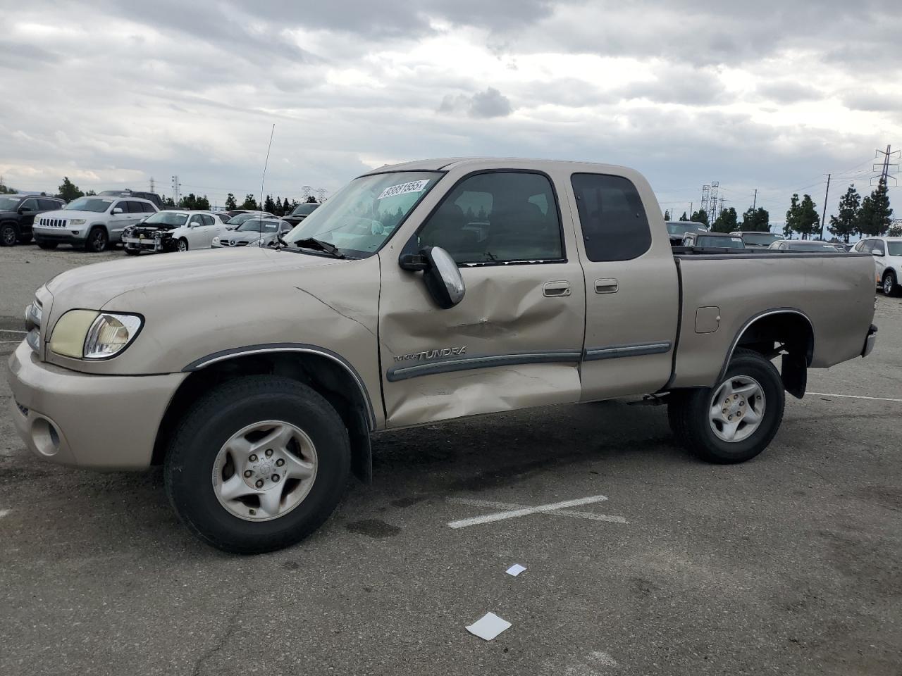 2004 TOYOTA TUNDRA