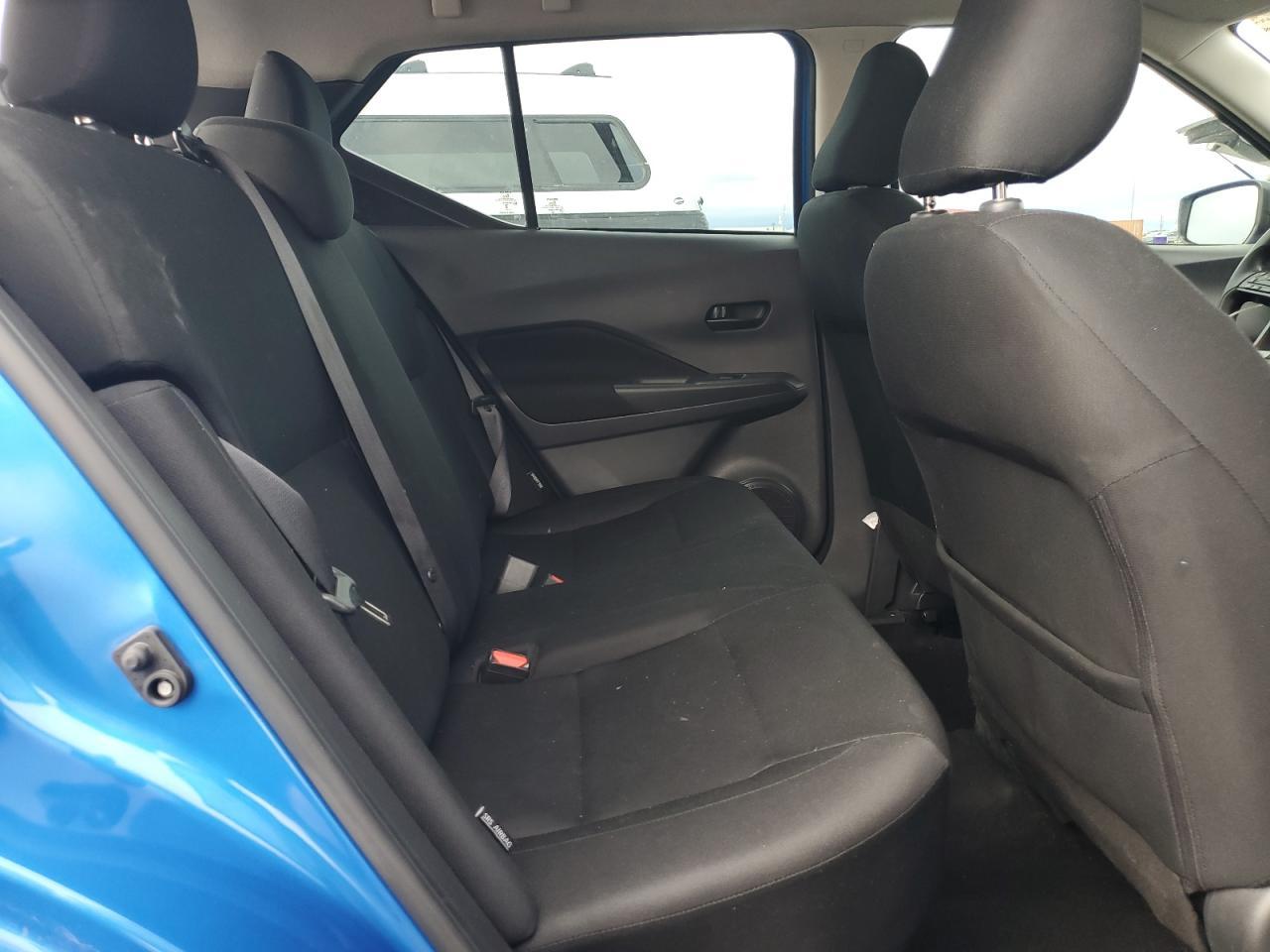 2024 NISSAN KICKS