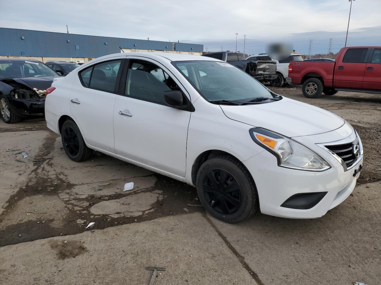2019 NISSAN VERSA
