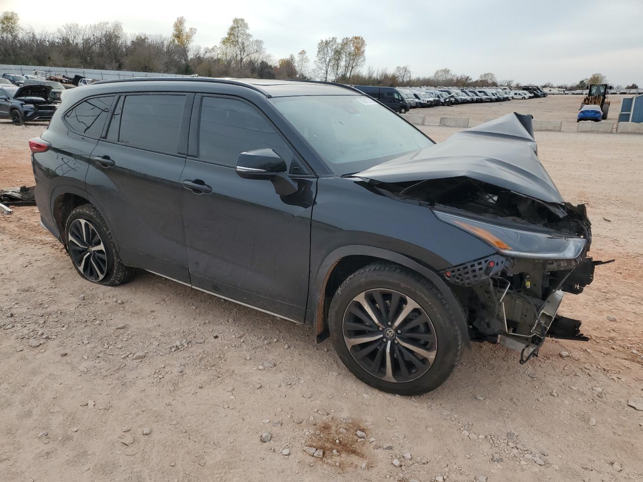 2022 TOYOTA HIGHLANDER