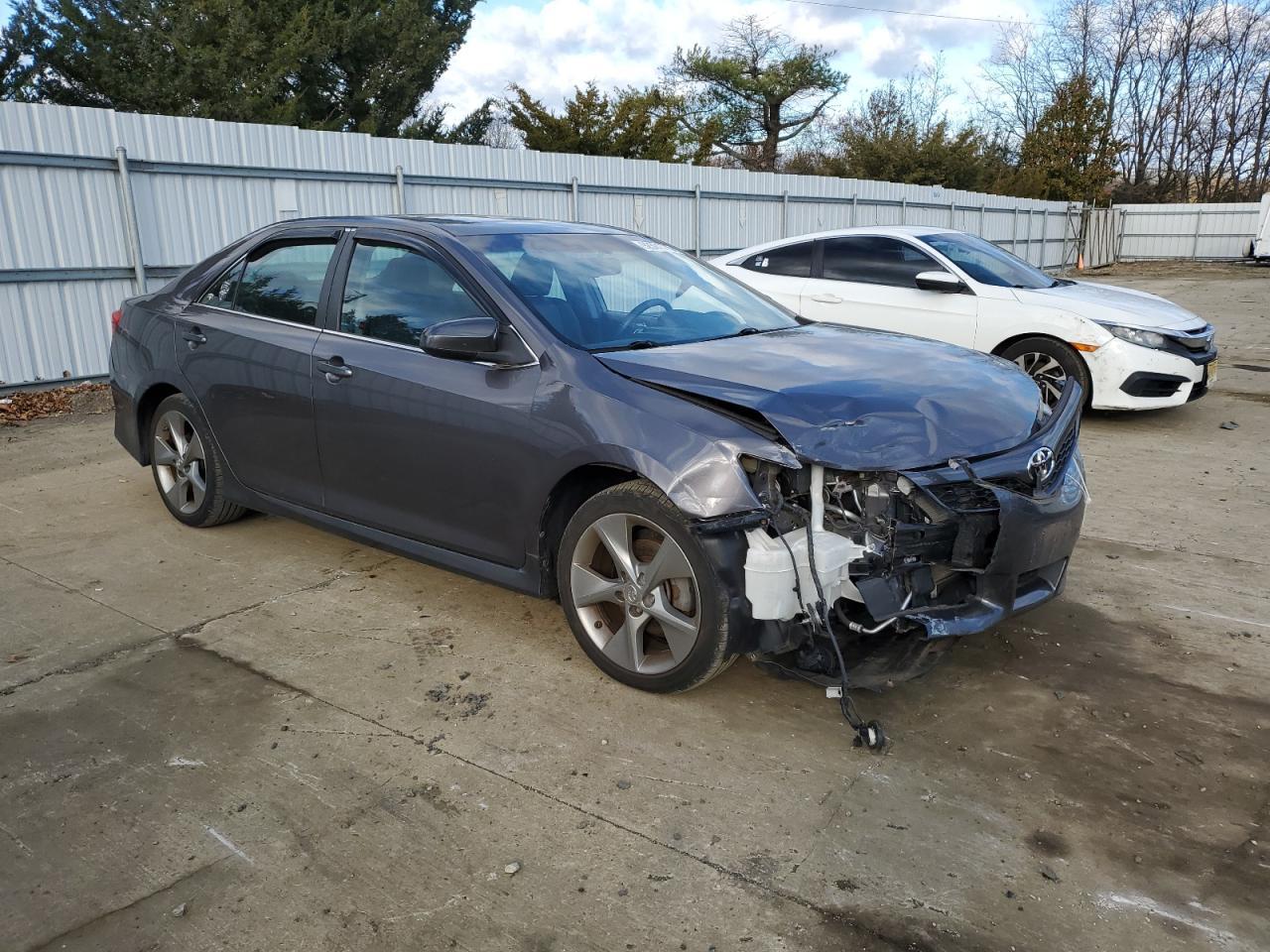 2014 TOYOTA CAMRY