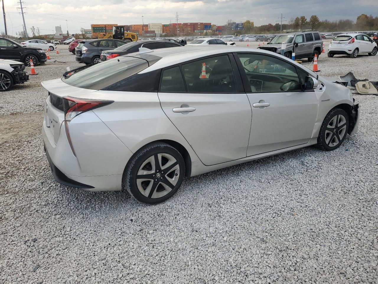 2016 TOYOTA PRIUS
