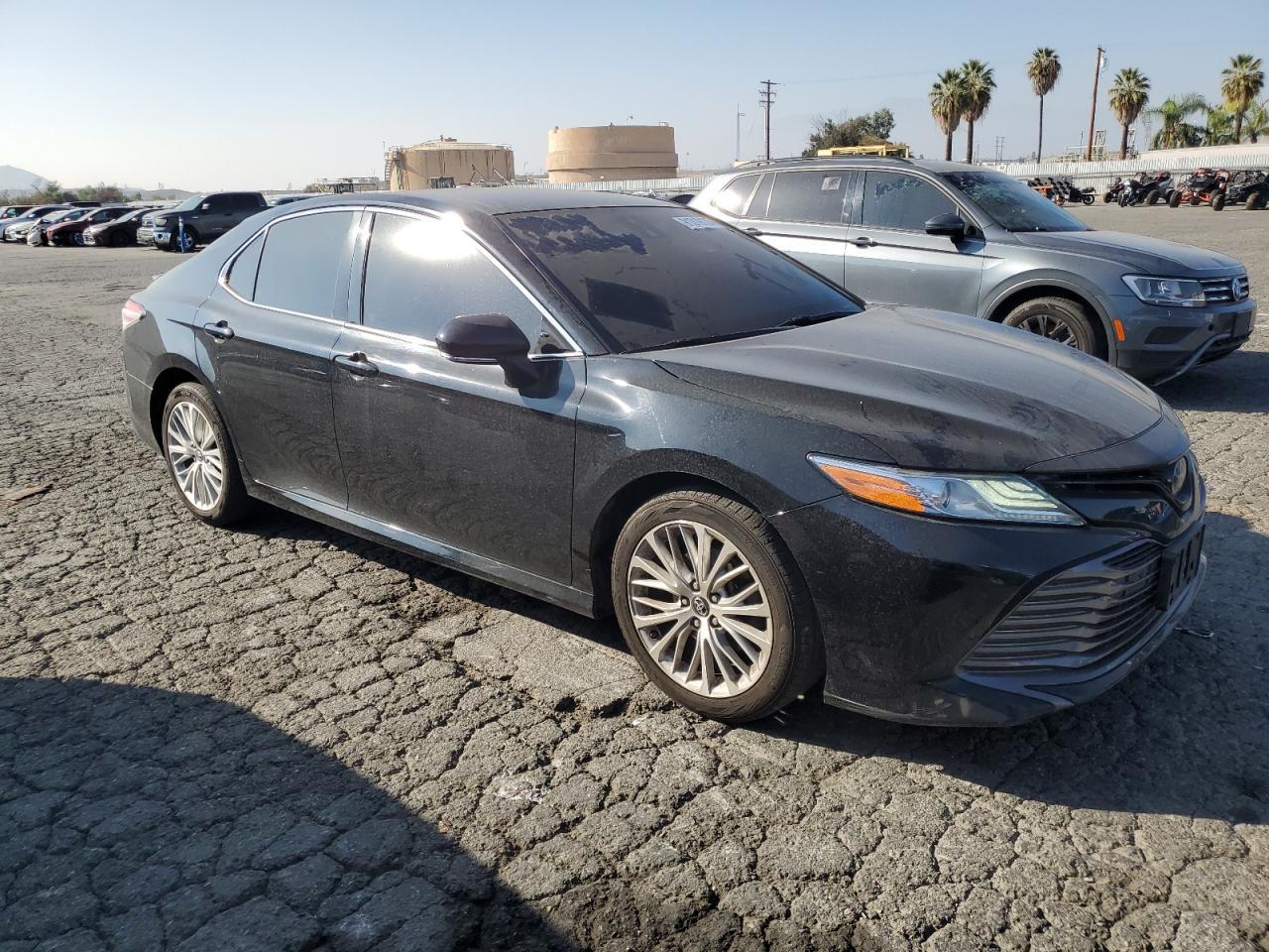 2018 TOYOTA CAMRY