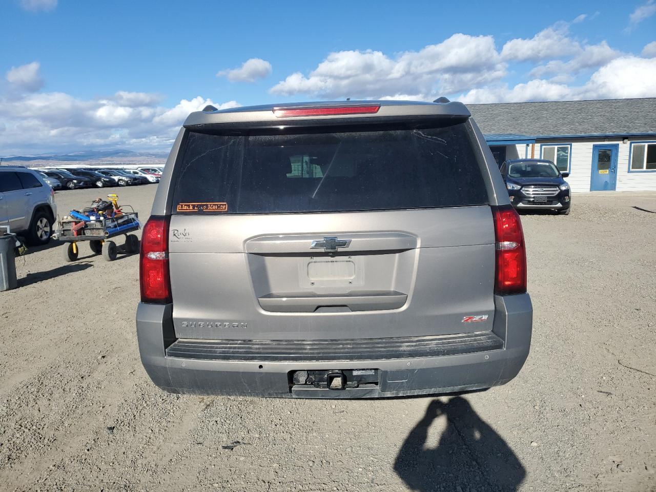 2017 CHEVROLET Suburban