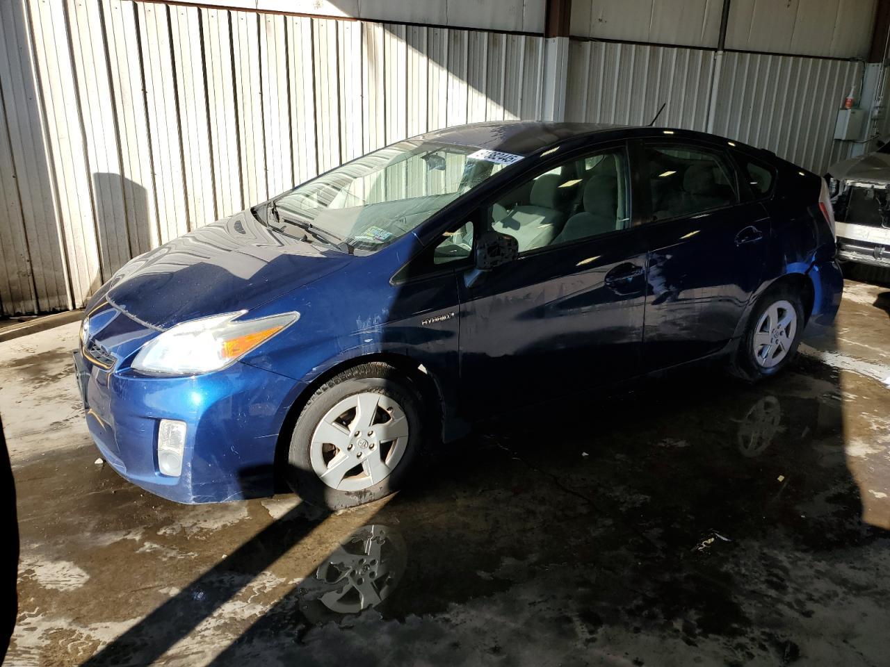 2011 TOYOTA PRIUS