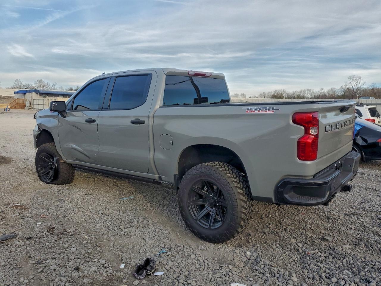 2024 CHEVROLET Silverado