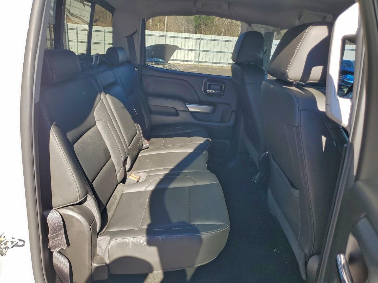 2018 CHEVROLET Silverado 2500