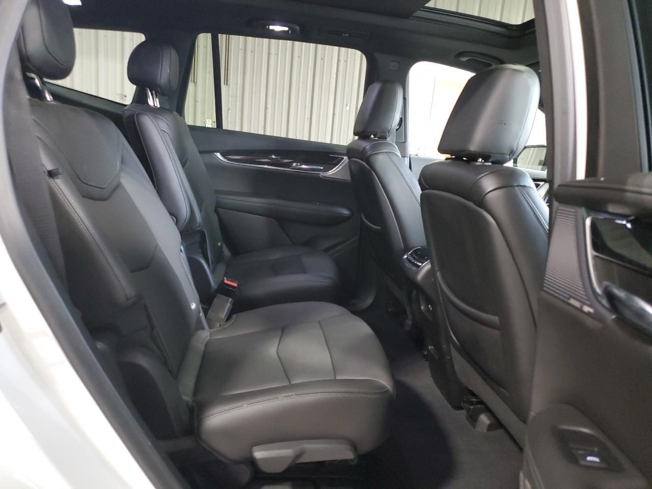 2021 CADILLAC XT6