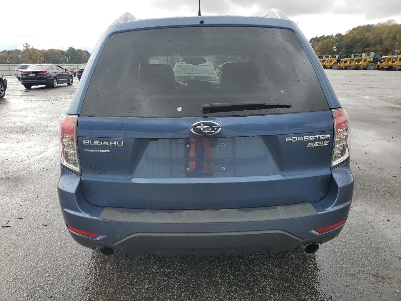 2011 SUBARU FORESTER