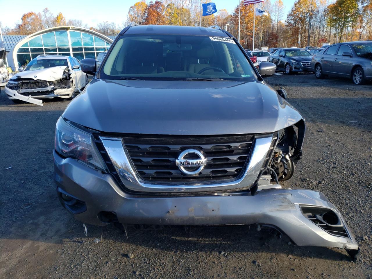 2017 NISSAN PATHFINDER