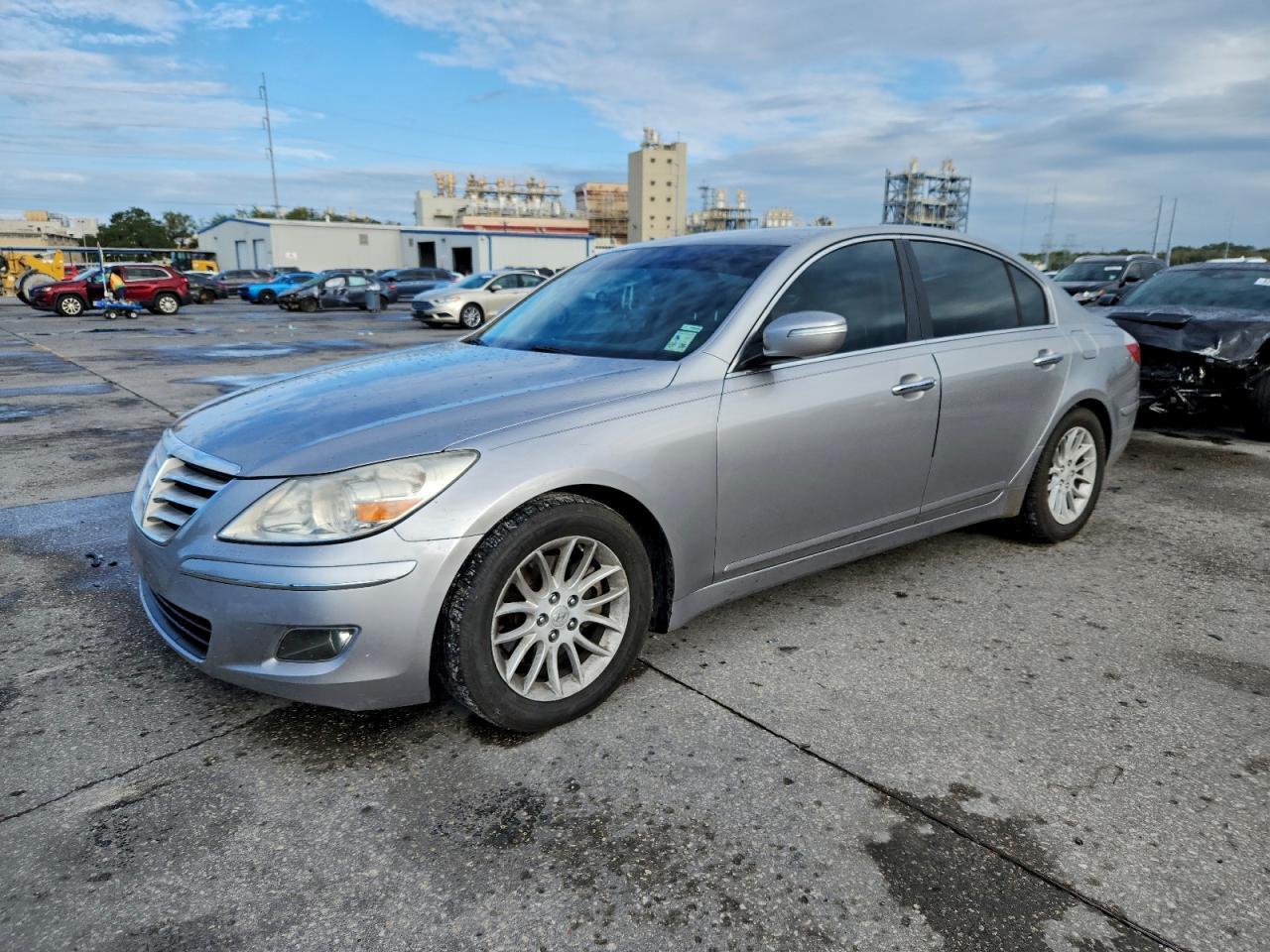 2011 HYUNDAI GENESIS