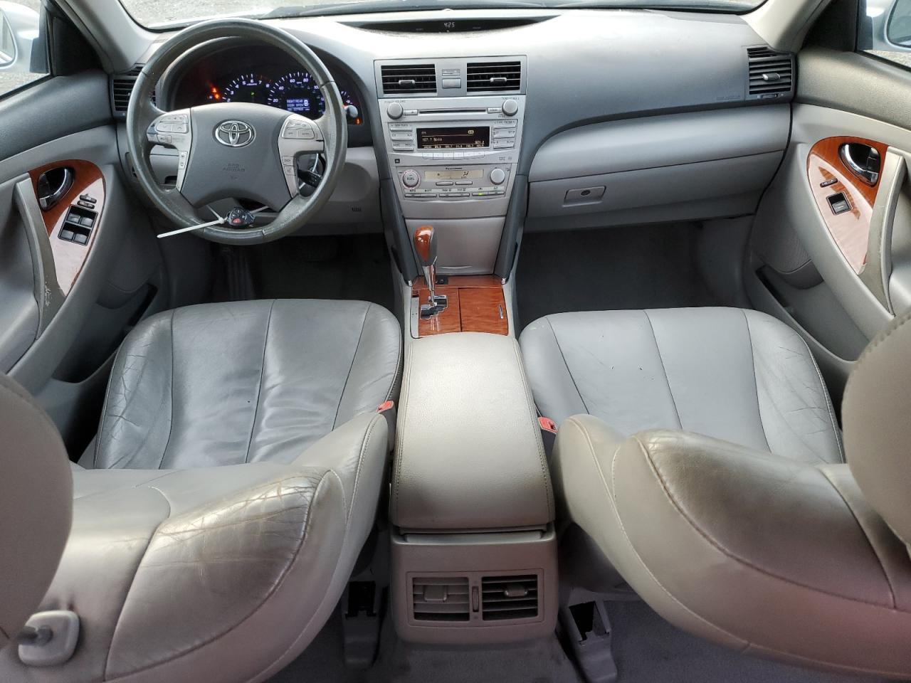 2011 TOYOTA CAMRY