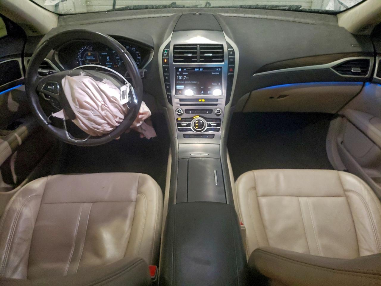 2017 LINCOLN MKZ