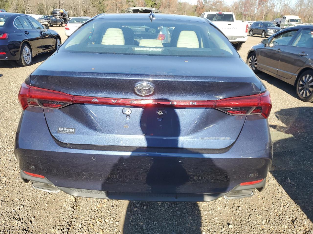 2019 TOYOTA Avalon