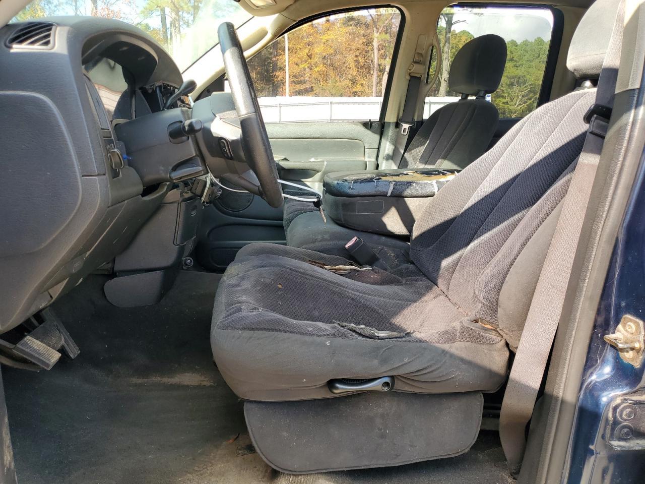 2004 DODGE RAM 1500