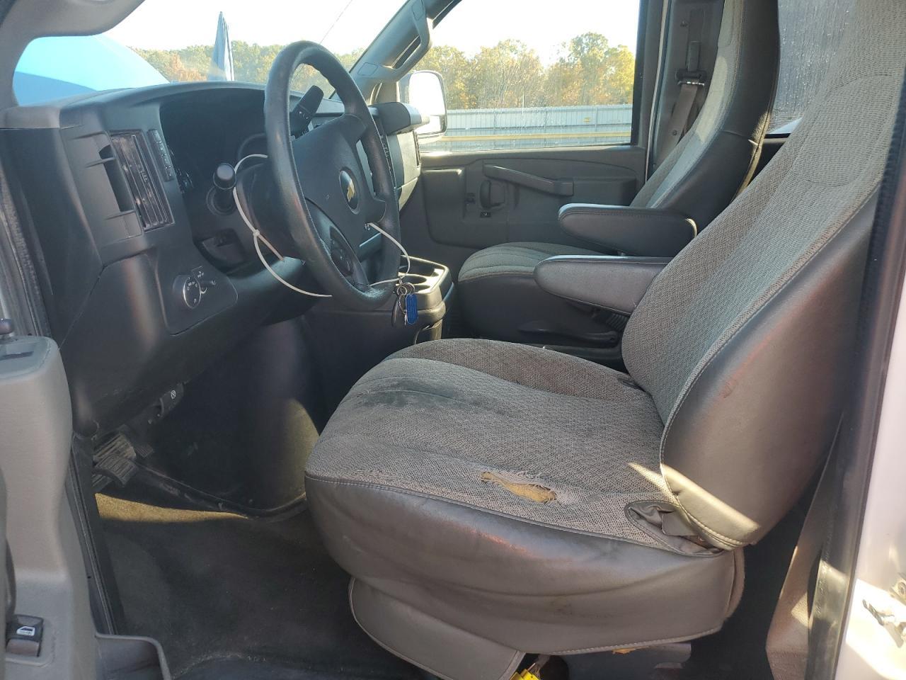 2018 CHEVROLET Express 3500