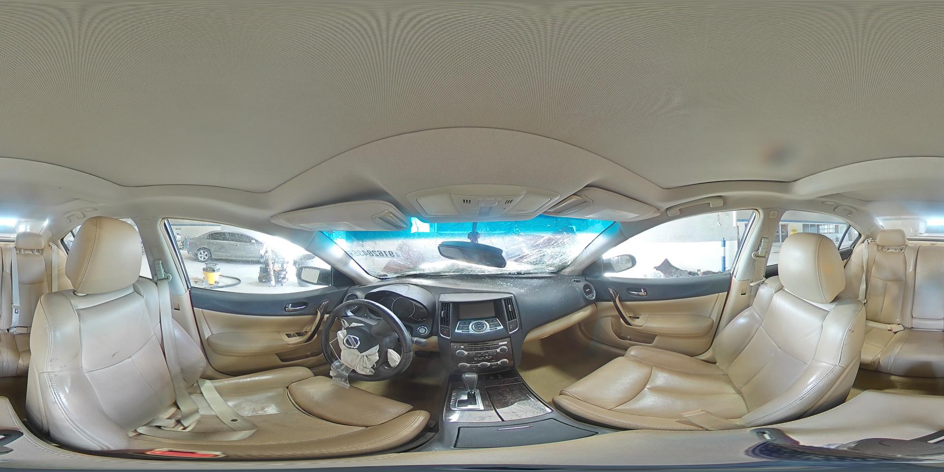 2010 NISSAN Maxima