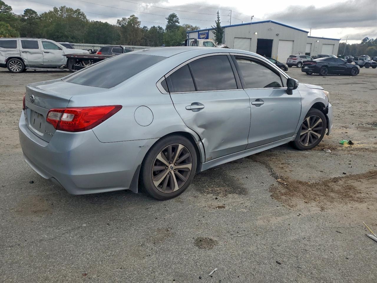2015 SUBARU Legacy