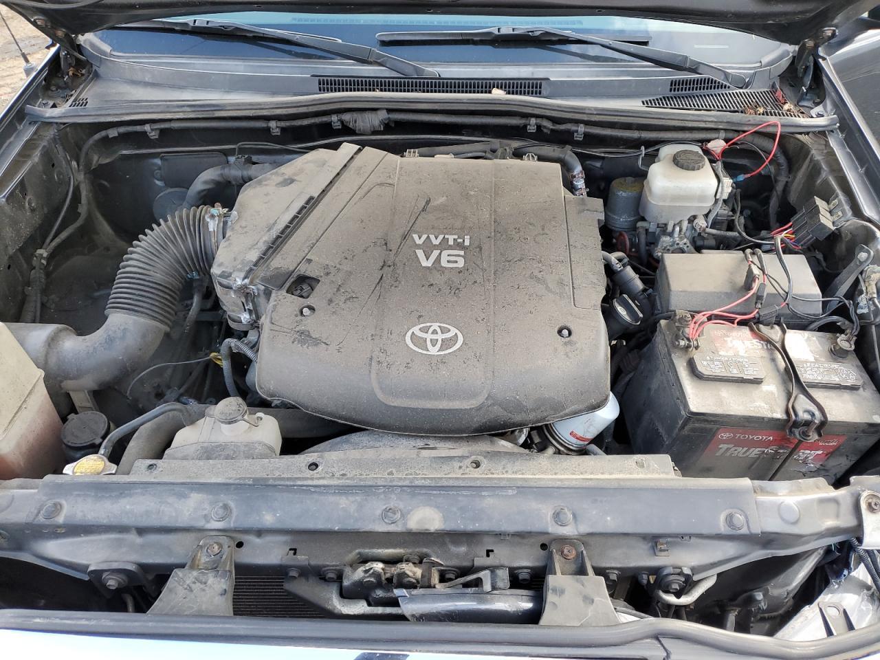 2011 TOYOTA TACOMA
