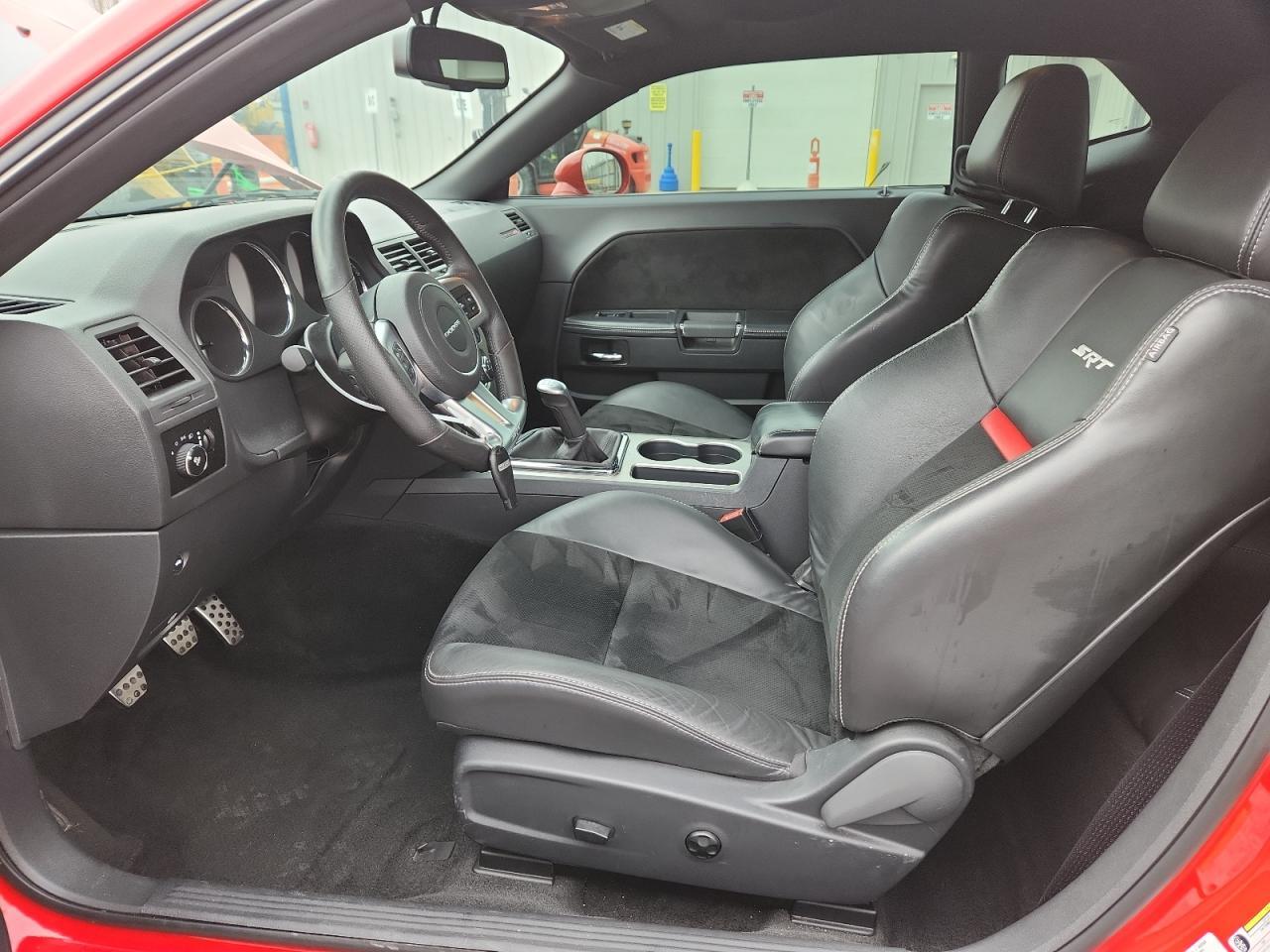 2013 DODGE Challenger