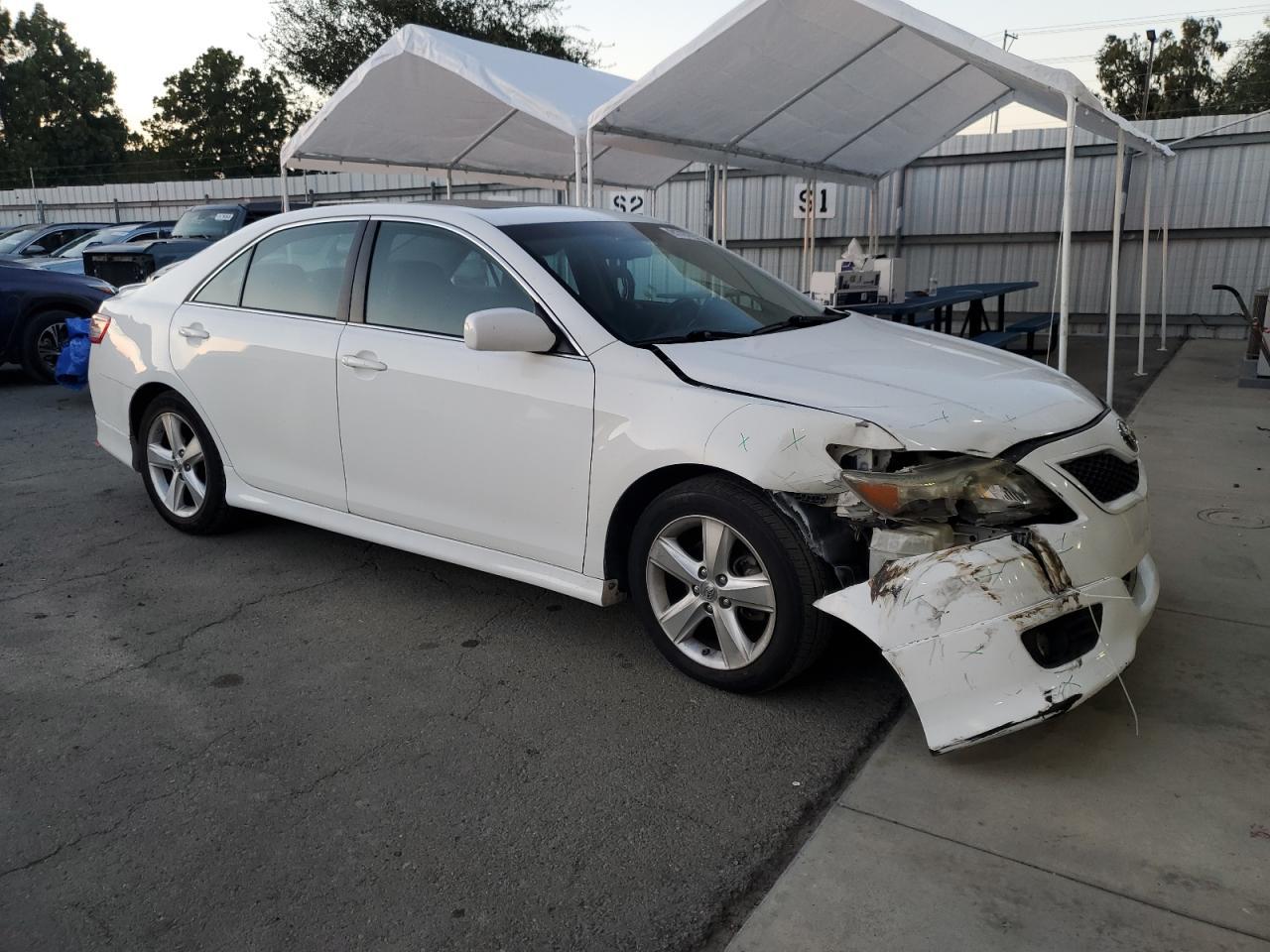 2011 TOYOTA CAMRY