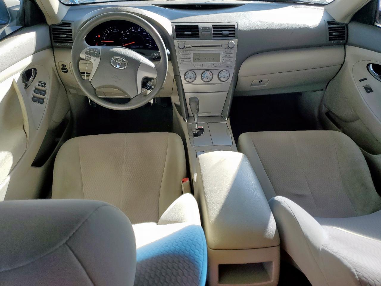 2011 TOYOTA CAMRY