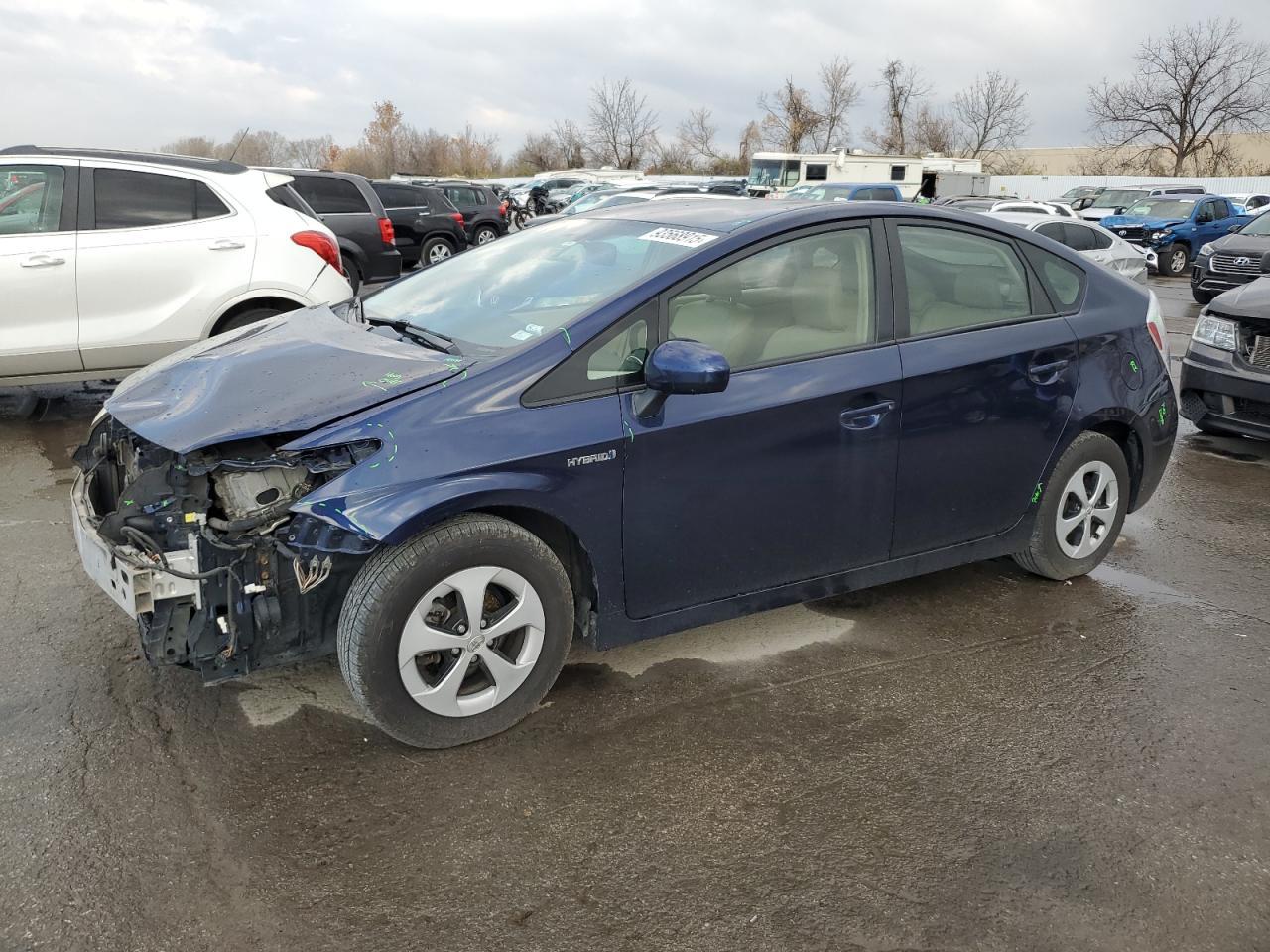 2013 TOYOTA PRIUS