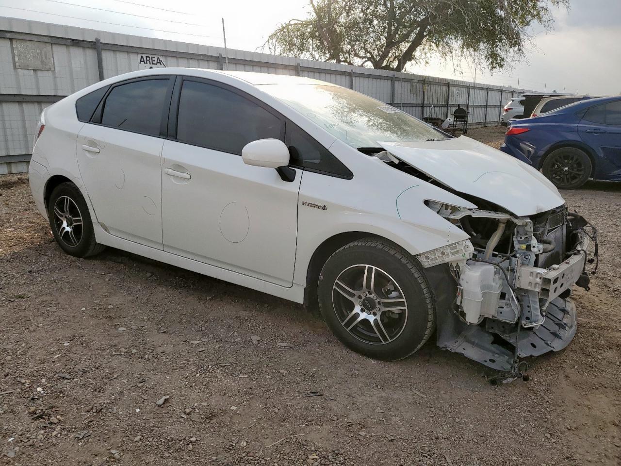 2015 TOYOTA PRIUS