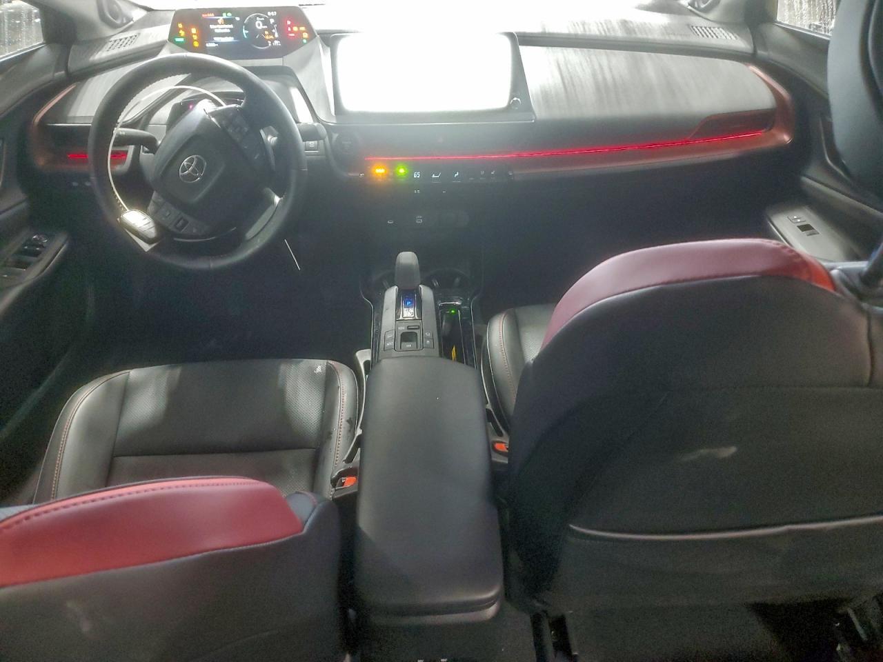 2025 TOYOTA PRIUS