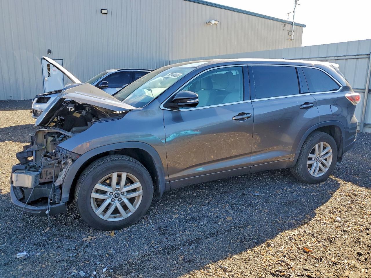 2016 TOYOTA HIGHLANDER